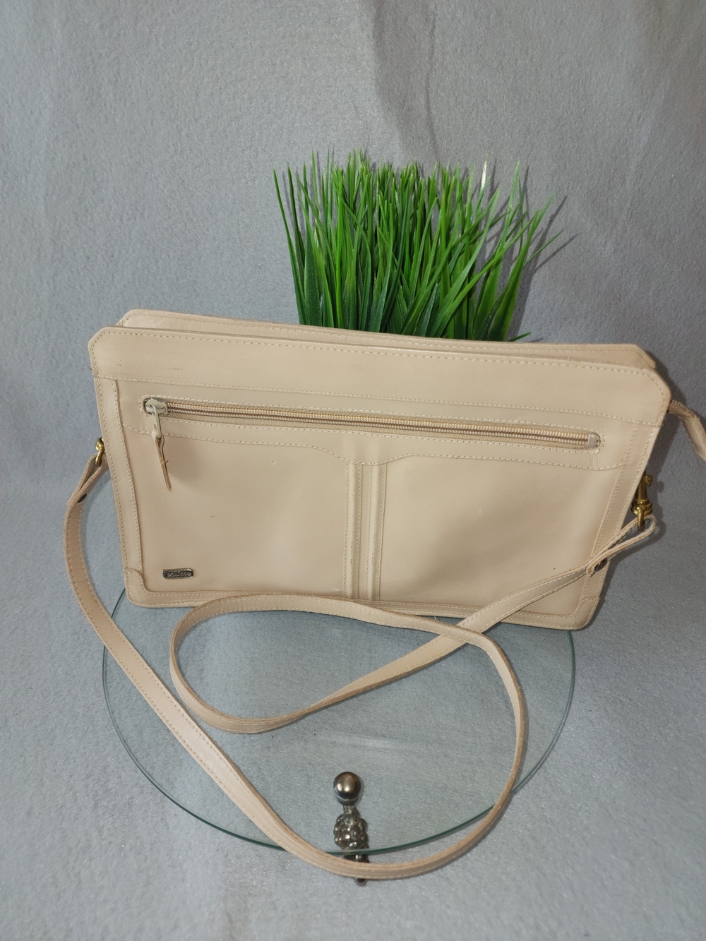 VTG Philippe beige crossbody bag